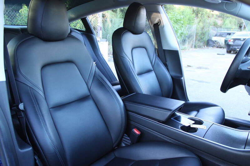 2020 Tesla Model 3 Standard Range Plus