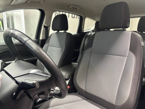 2017 Ford C-MAX Hybrid SE