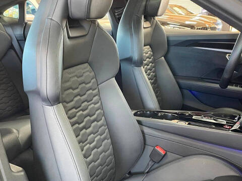 2022 Audi e-tron GT quattro Prestige