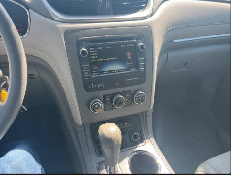 2017 Chevrolet Traverse LS