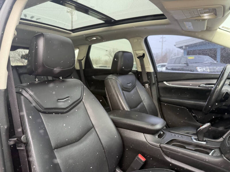 2017 Cadillac XT5 Luxury