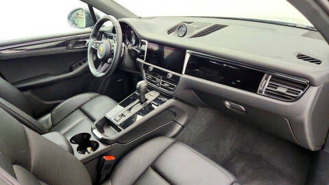 2024 Porsche Macan S