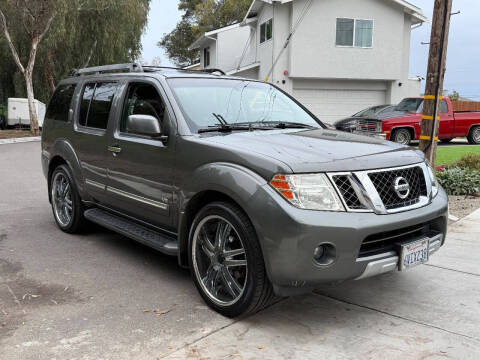 2008 Nissan Pathfinder LE