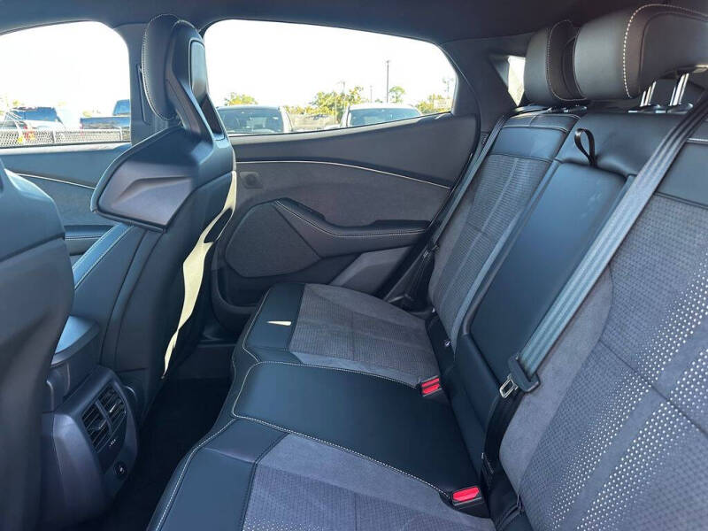 2025 Ford Mustang Mach-E GT