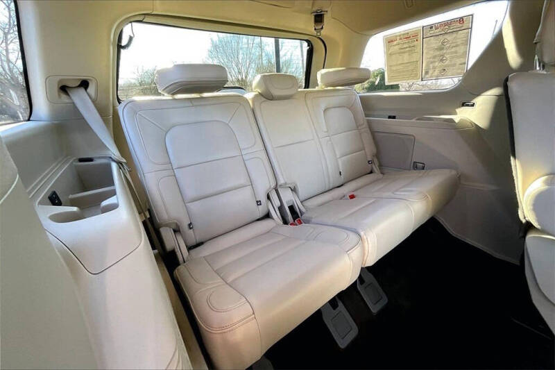 2019 Lincoln Navigator Select