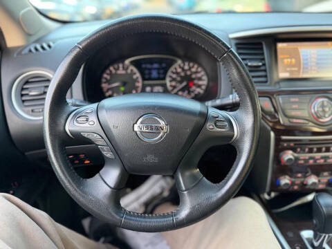 2013 Nissan Pathfinder SL