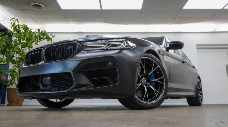 2023 BMW M5