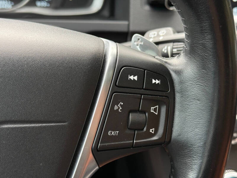 2015 Volvo V60 T5 Drive-E Platinum