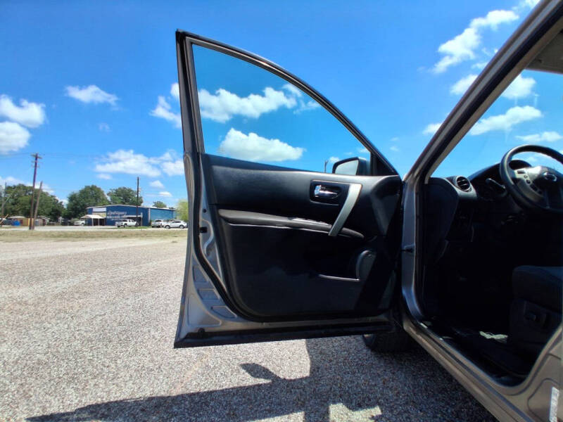 2011 Nissan Rogue SV