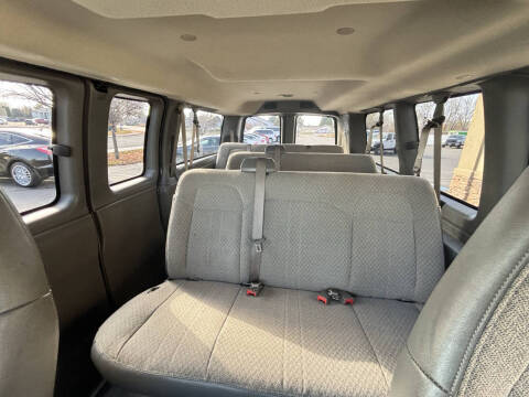 2017 Chevrolet Express LS 2500