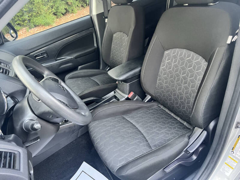 2024 Mitsubishi Outlander Sport SE