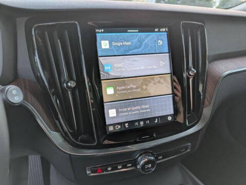 2025 Volvo V60 Cross Country B5 Plus