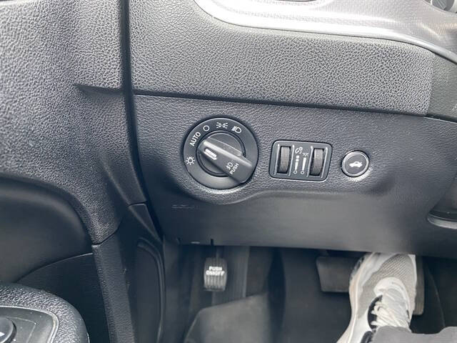 2014 Dodge Charger SXT Plus