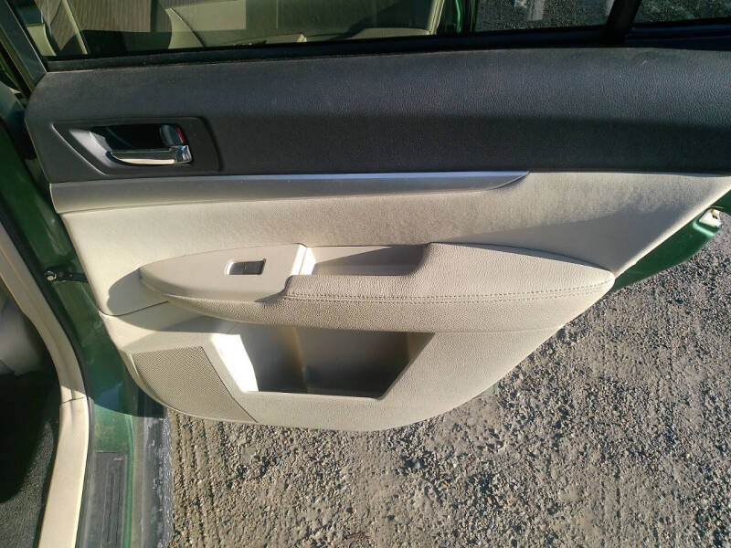 2010 Subaru Outback 3.6R Premium