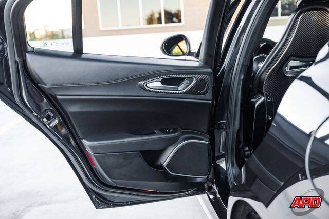 2019 Alfa Romeo Giulia Quadrifoglio