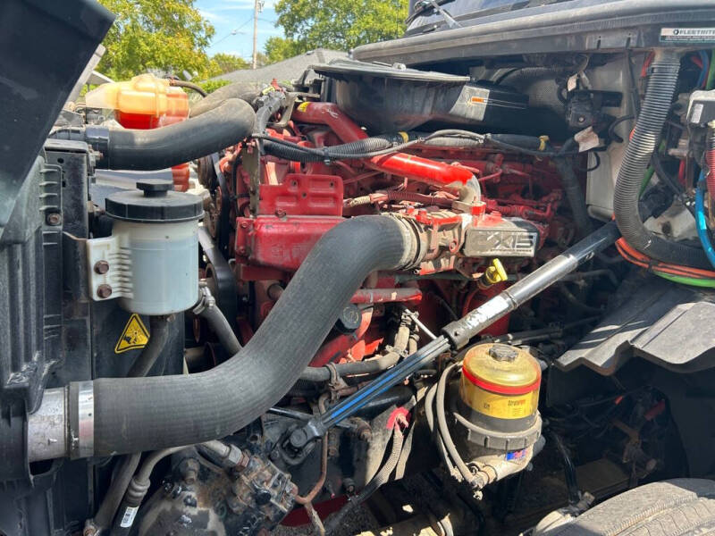 2019 International LT625