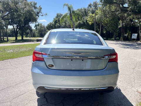 2012 Chrysler 200 Touring