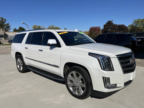 2017 Cadillac Escalade ESV Luxury