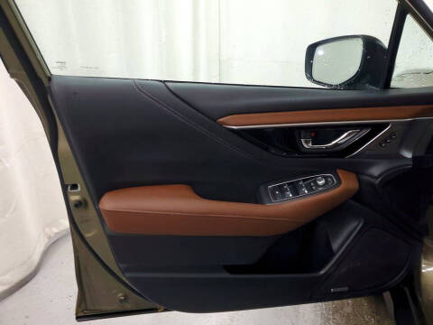 2022 Subaru Outback Touring XT