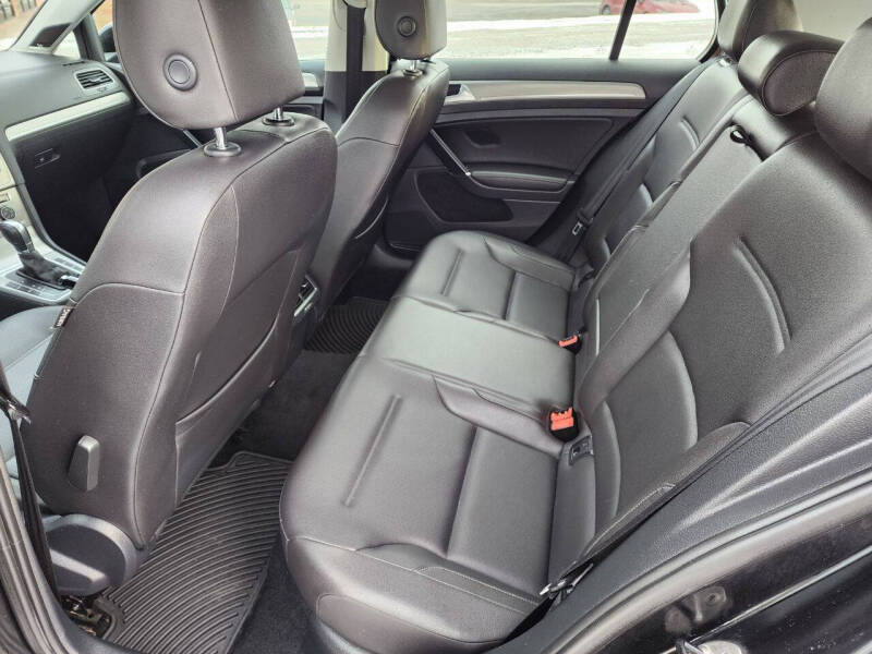 2015 Volkswagen Golf TSI SEL