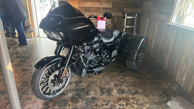 2023 Harley-Davidson FLTRT Road Glide 3
