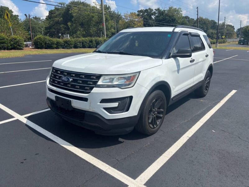 2016 Ford Explorer Base's photo