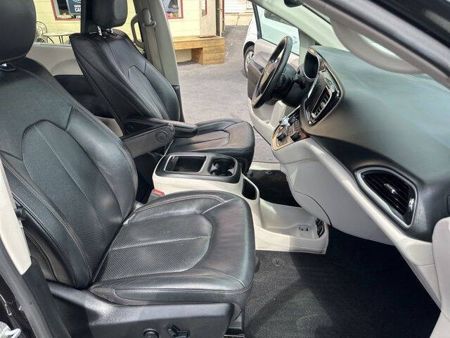 2020 Chrysler Pacifica Touring L Plus