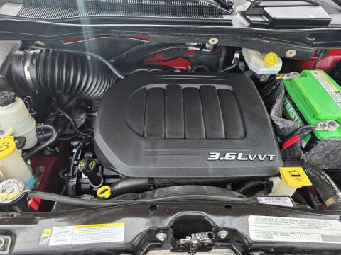 2012 Dodge Grand Caravan R/T