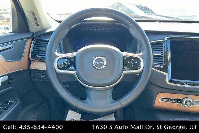 2023 Volvo XC90 B5 Plus Bright Theme