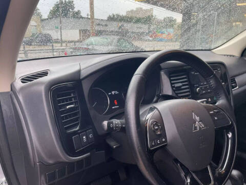 2016 Mitsubishi Outlander