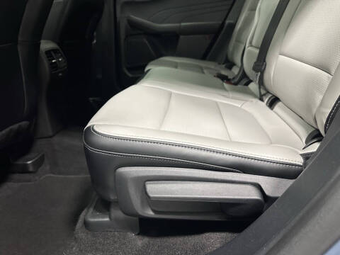 2025 Ford Escape Platinum