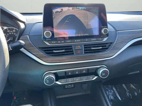 2025 Nissan Altima 2.5 SV