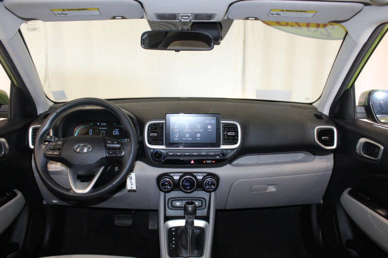 2023 Hyundai Venue SEL