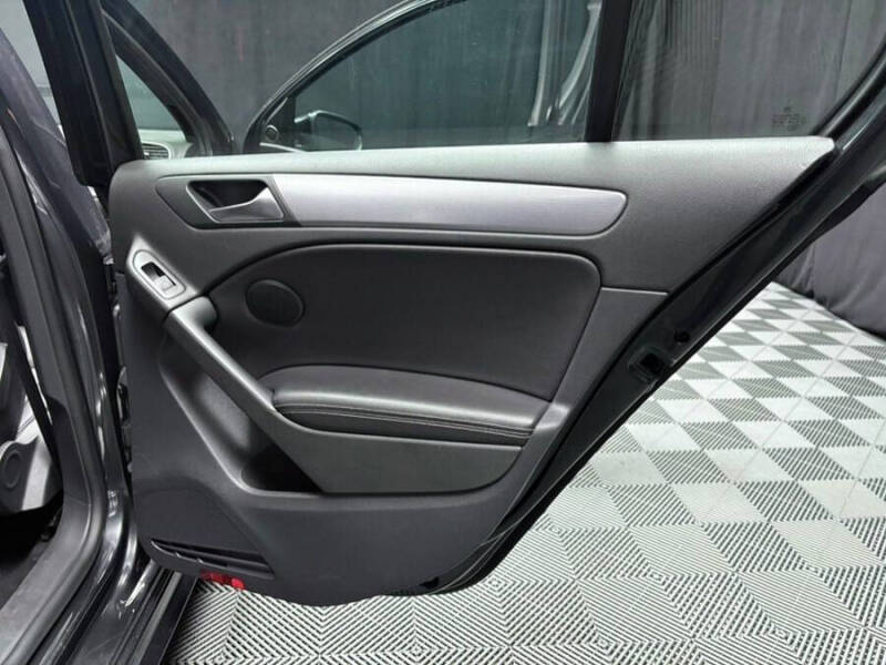 2013 Volkswagen Golf R 4Motion