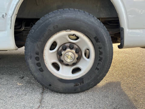 2011 Chevrolet Express LT 2500