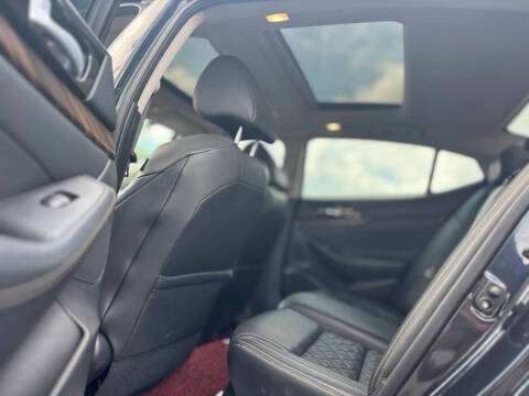 2016 Nissan Maxima Platinum