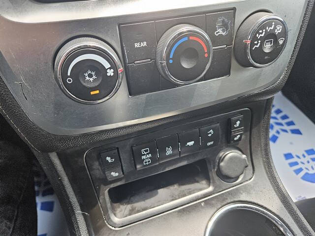 2013 GMC Acadia SLE-2