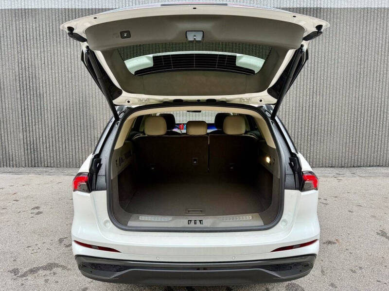 2025 Lincoln Nautilus Hybrid Premiere