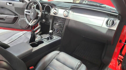 2006 Ford Mustang GT Deluxe