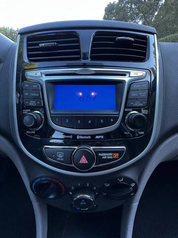 2013 Hyundai Accent GLS