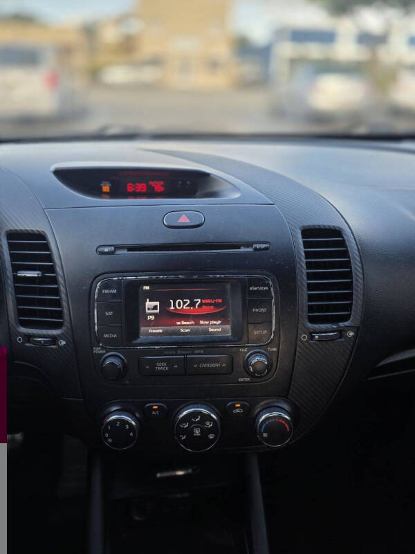 2015 Kia Forte5 SX