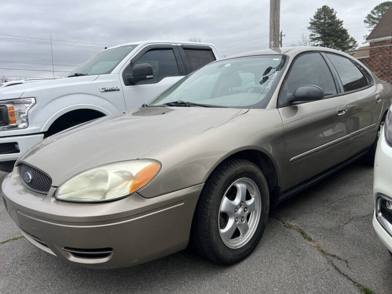 2006 Ford Taurus SE