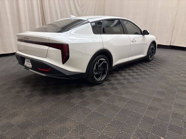 2025 Kia K4 EX
