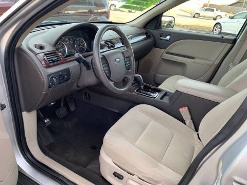 2009 Ford Taurus SE