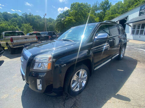 2015 GMC Terrain for sale at Monroe Auto's, LLC in Parsons TN