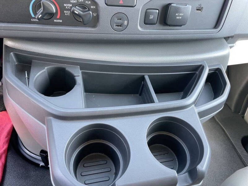 2025 Ford E-Series