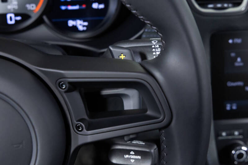 2024 Porsche 718 Cayman GT4 RS