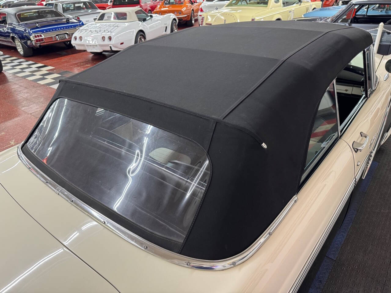 1956 Ford Fairlane 6
