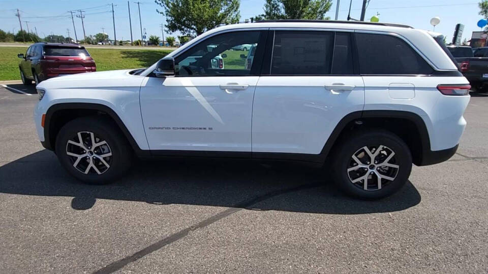 2024 Jeep Grand Cherokee for sale at Victoria Auto Sales in Victoria, MN