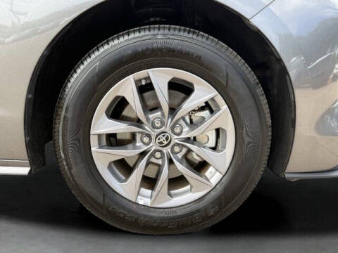 2024 Toyota Sienna LE 8-Passenger